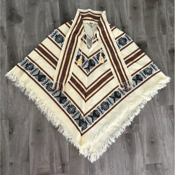 Vtg Tejidos Diaz Wool Blend zarape Poncho south west MotifMayan Incan Ecuador